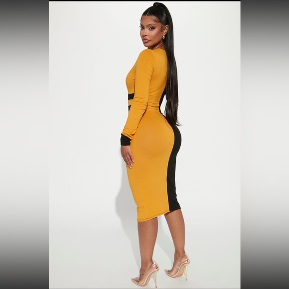 Hot Wheels Midi Dress - Picture 3 of 3